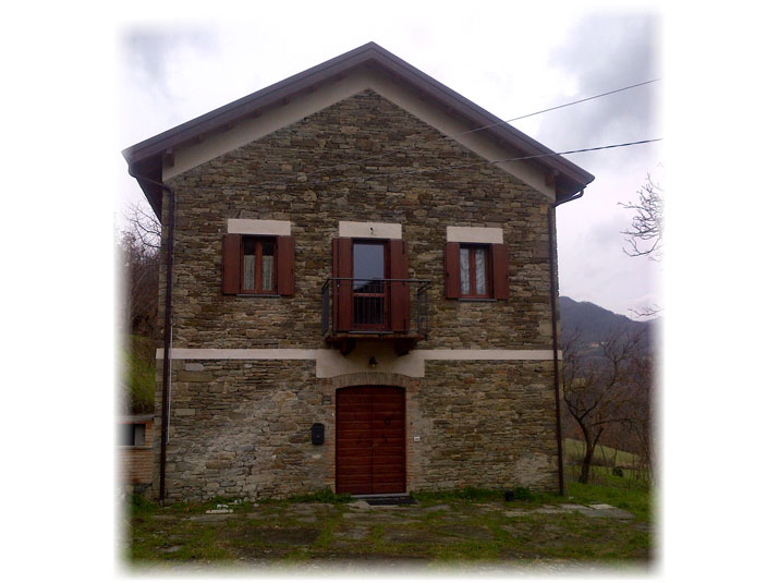 Recupero fienile a Bardi - Enrico Ottoni